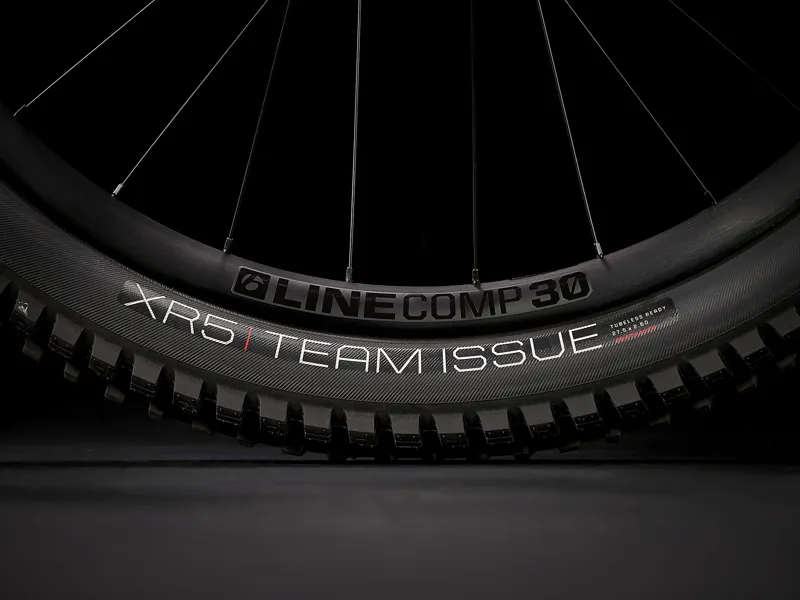 TREK Remedy 8 Full Suspension Mountain Bike in Matt Olive Grey-5